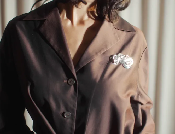 abstract-crystal-brooch-MMctGYlR-1.webp Abstract Crystal Brooch