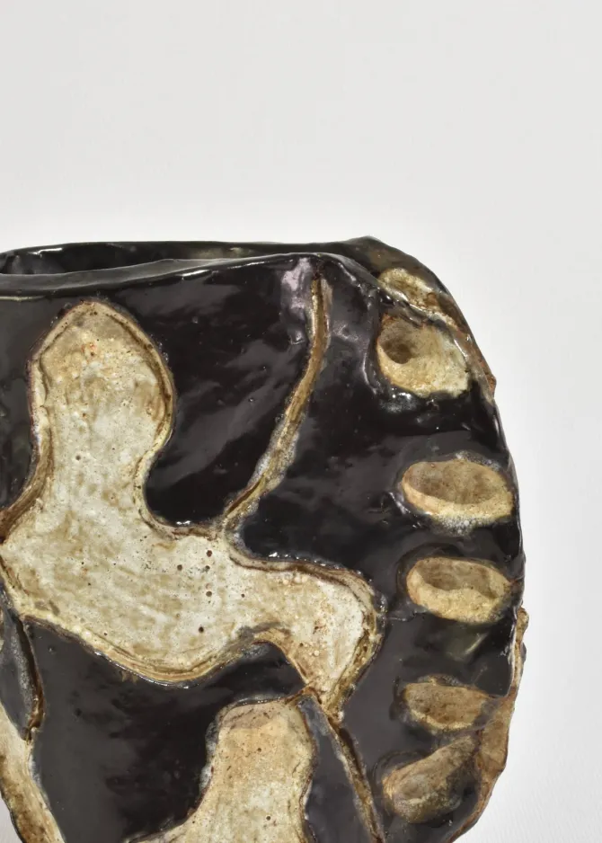 abstract-stoneware-vessel-JDDpVIWy-4.webp Abstract Stoneware Vessel