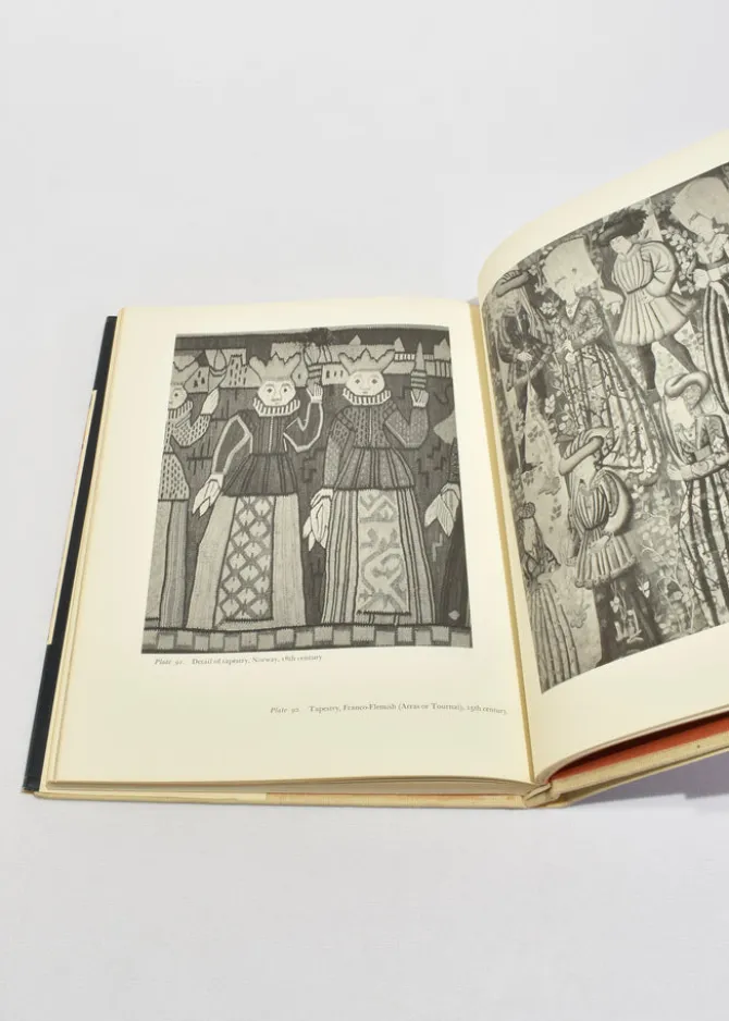 anni-albers-on-weaving-RwKpcjVB-2.webp Anni Albers: On Weaving