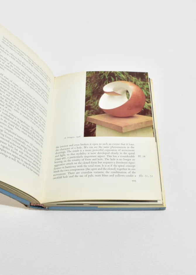 barbara-hepworth-QBgrRiky-3.webp Barbara Hepworth