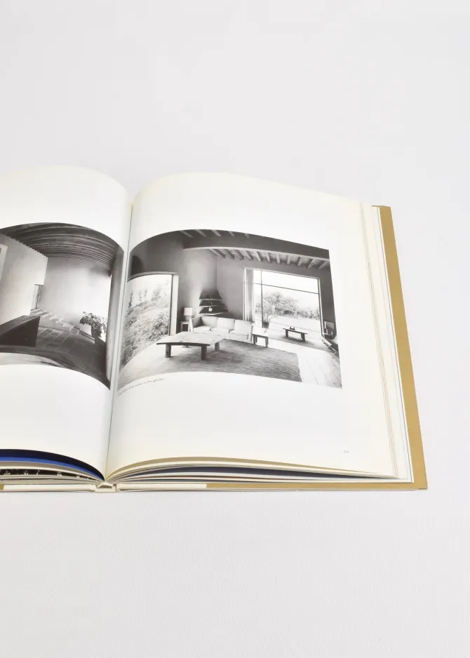 barragan-the-complete-works-oNNexaZm-5.webp Barragan: The Complete Works