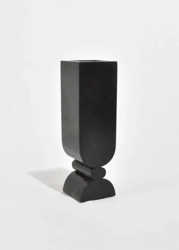 Beacon Vase in Black Onyx