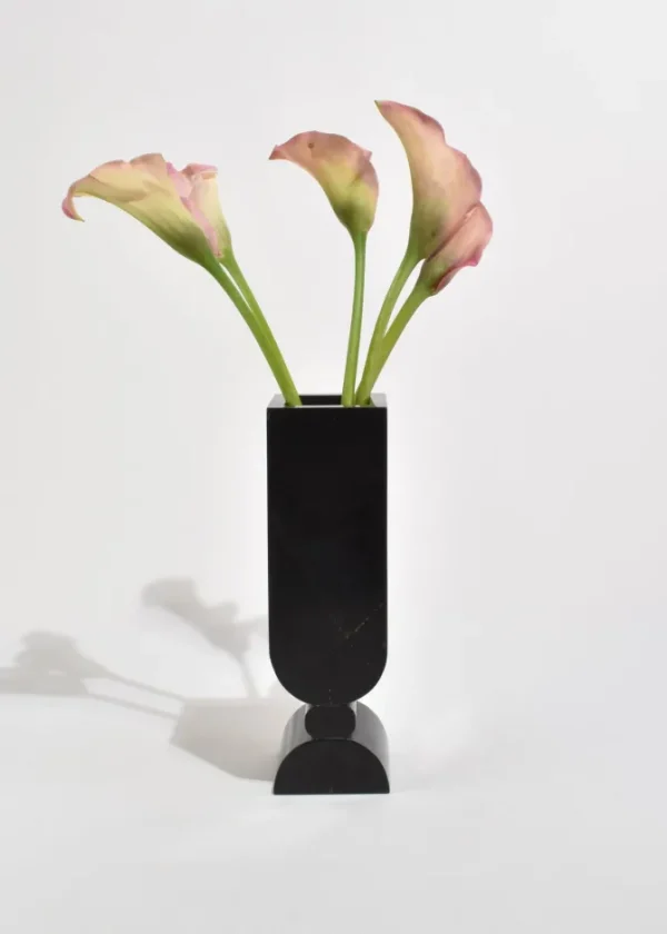 Beacon Vase in Black Onyx