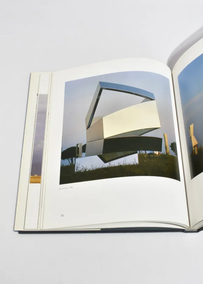 beverly-pepper-rncqHyLj-2.webp Beverly Pepper