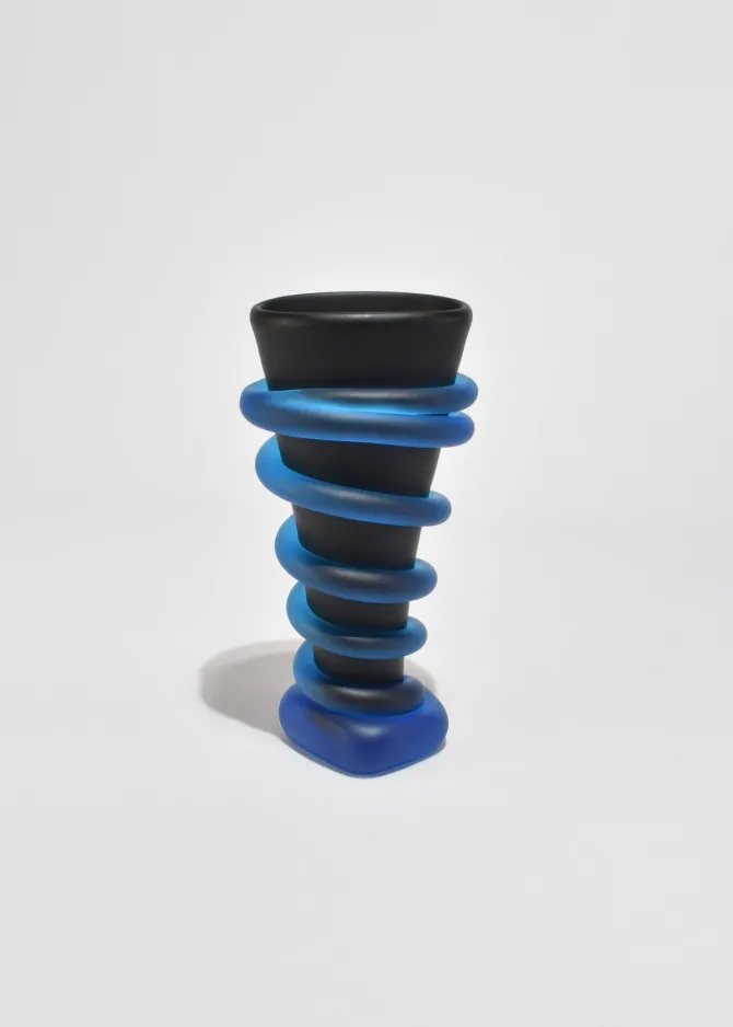 blue-spiral-vase-ZwDBuEby-0.webp Blue Spiral Vase