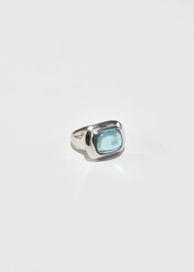 blue-topaz-ring-BmZeHdKy-0.webp Blue Topaz Ring