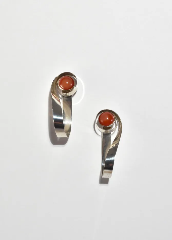 carnelian-loop-earrings-eGZLYnvd-0.webp Carnelian Loop Earrings