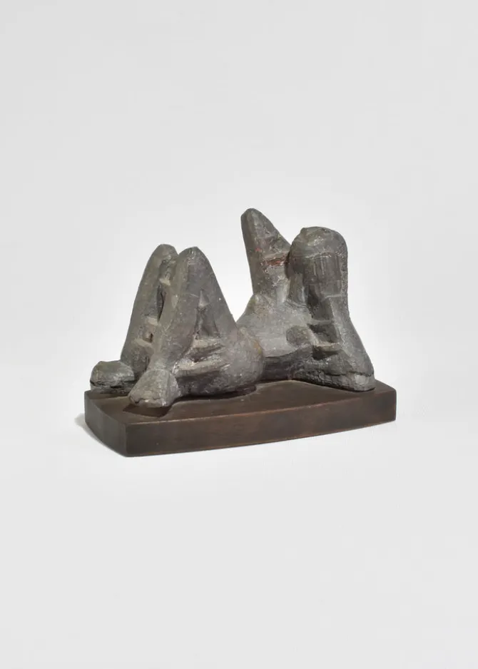 cubist-lead-sculpture-BpDQByBU-0.webp Cubist Lead Sculpture