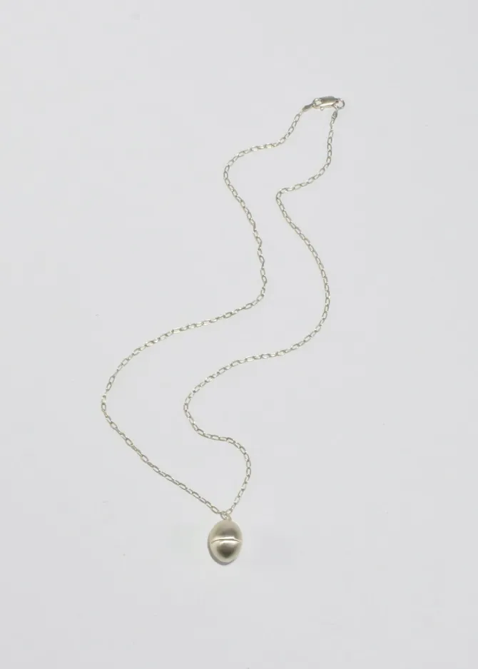 egg-pendant-necklace-gxglfXxi-4.webp Egg Pendant Necklace