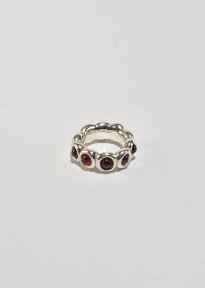 garnet-band-ring-rKiqtdXE-0.webp Garnet Band Ring