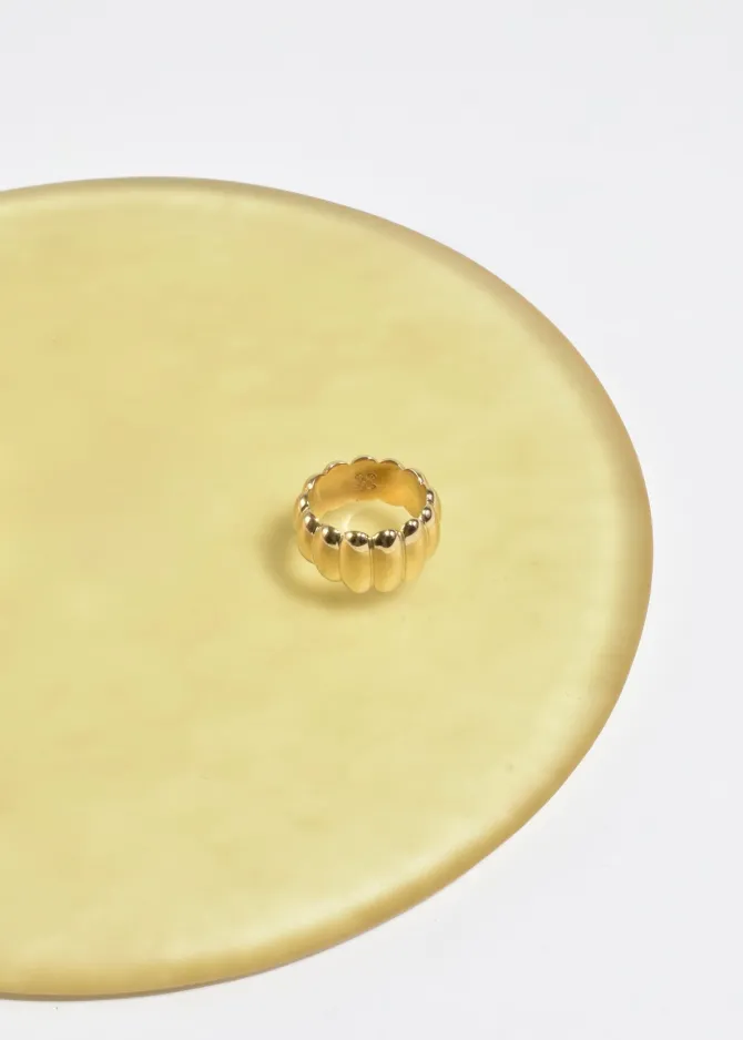 gold-flora-ring-MBGyijWI-3.webp Gold Flora Ring