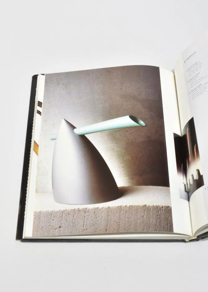 international-design-yearbook-VkSeanjc-2.webp International Design Yearbook