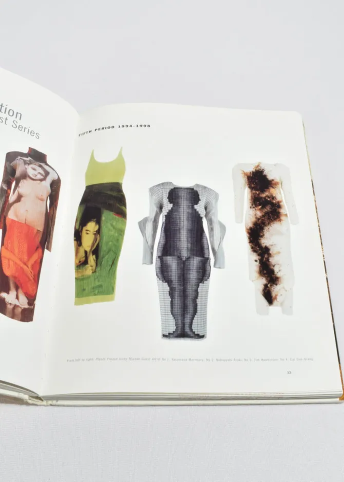 issey-miyake-making-things-XmXBZwIG-5.webp Issey Miyake: Making Things