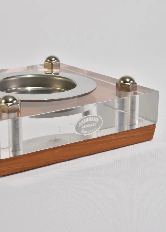 lucite-and-wood-ashtray-XNbyiVvM-5.webp Lucite and Wood Ashtray