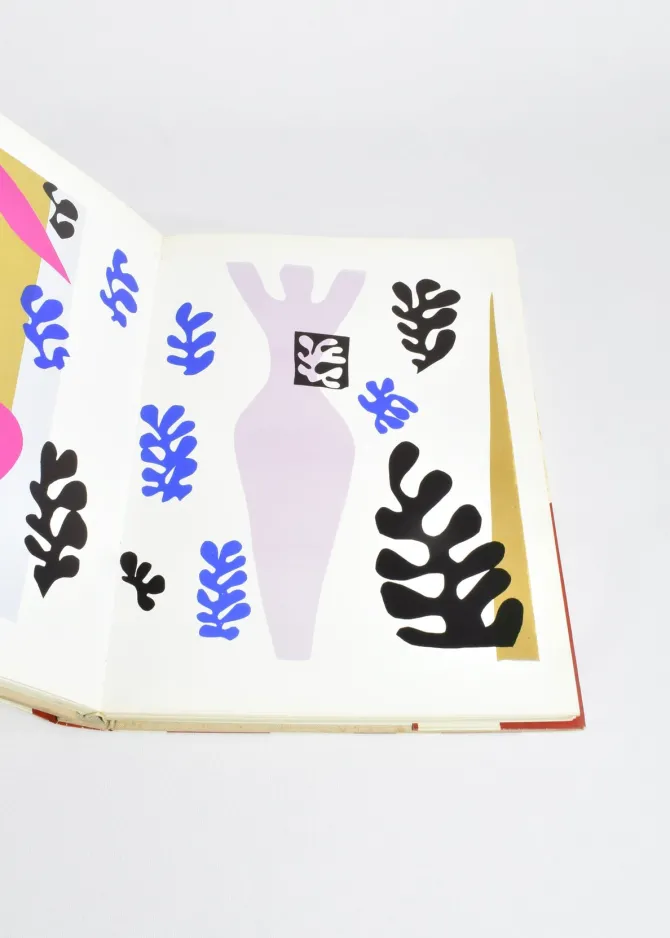 matisse-paper-cutouts-mDPvwLpH-3.webp Matisse Paper Cutouts