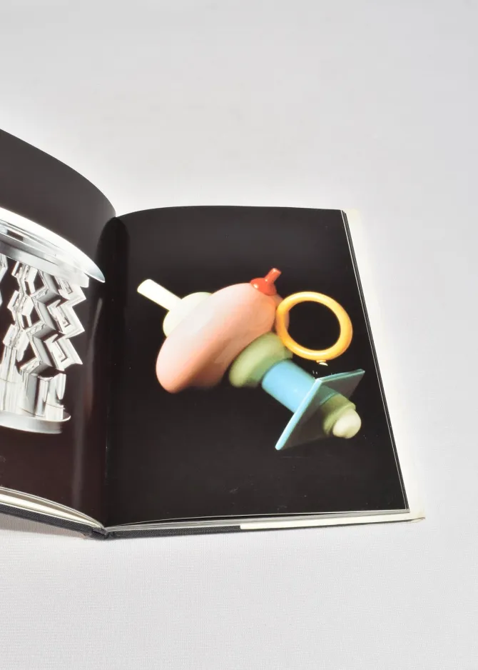 memphis-JEZlrKOa-3.webp Memphis