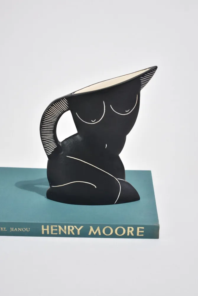 odalisque-nude-form-in-black-EpIsWYtZ-3.webp Odalisque Nude Form in Black