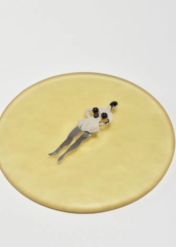 onyx-figural-brooch-vntgVqVt-3.webp Onyx Figural Brooch