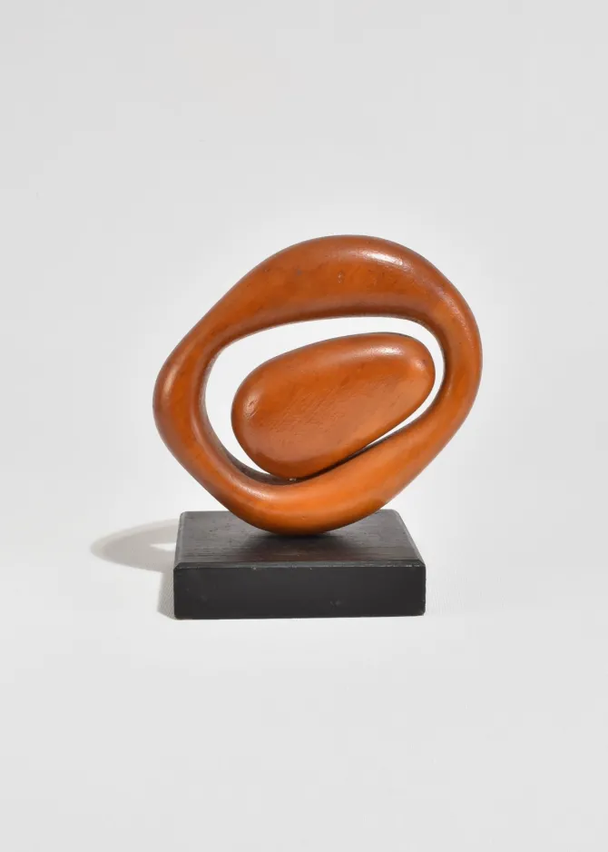 organic-carved-wood-sculpture-pNTfwrDD-0.webp Organic Carved Wood Sculpture