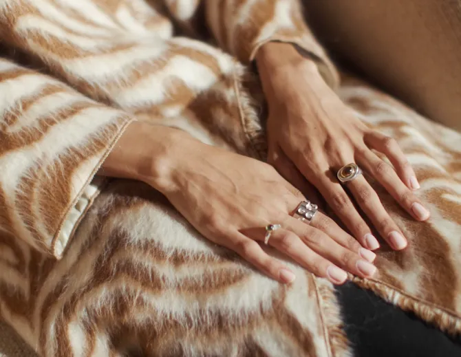 oval-citrine-ring-XziiSvUy-2.webp Oval Citrine Ring