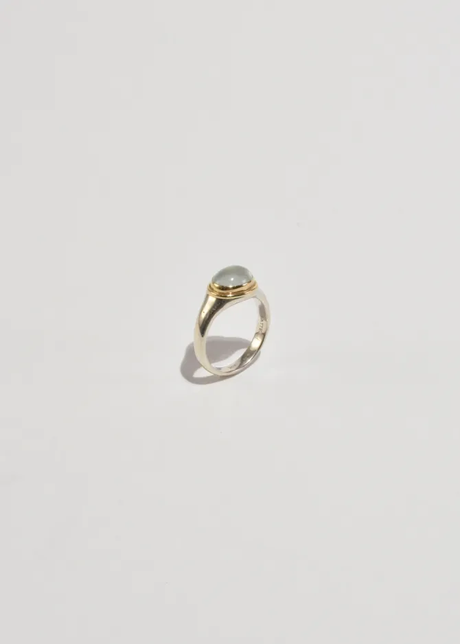 oval-moonstone-ring-FEWILtmR-3.webp Oval Moonstone Ring