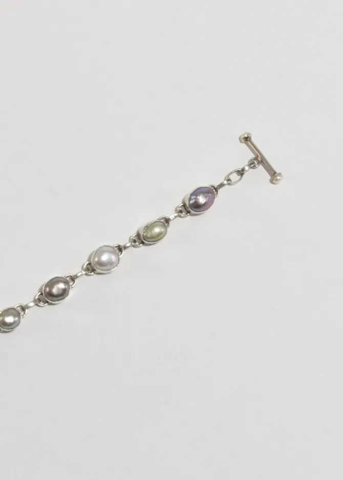 pearl-link-bracelet-LXiIcQzu-2.webp Pearl Link Bracelet