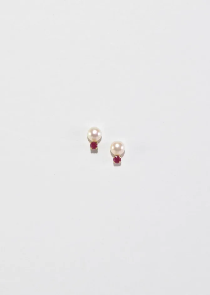 petite-ruby-pearl-earrings-EGyPLZZI-0.webp Petite Ruby Pearl Earrings
