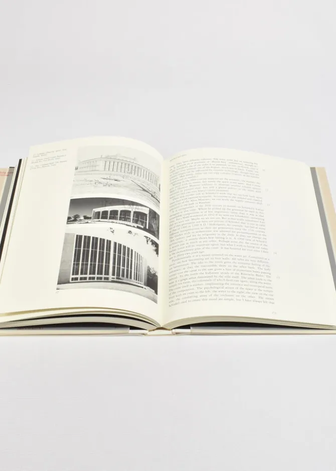 philip-johnson-writings-bRduEGNb-2.webp Philip Johnson: Writings