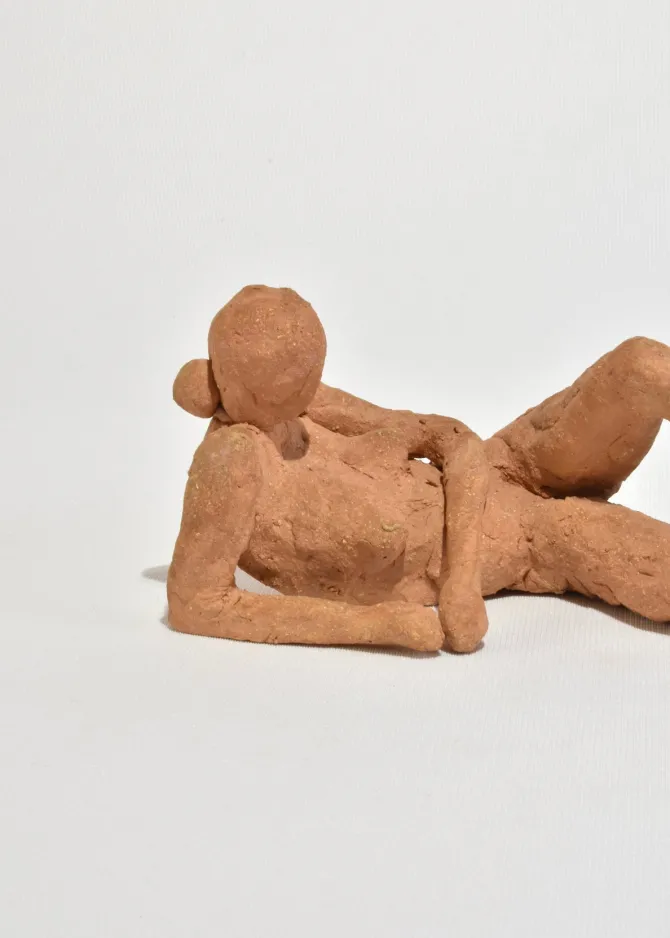 reclining-terracotta-sculpture-SBGvsyec-5.webp Reclining Terracotta Sculpture