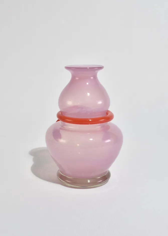 red-ribbon-glass-vase-nQyqAKNb-2.webp Red Ribbon Glass Vase