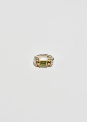 Ribbed Peridot Ring