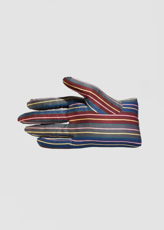 right-hand-pillow-in-striped-s-GvHFKFqp-4.webp Right Hand Pillow in Striped Silk