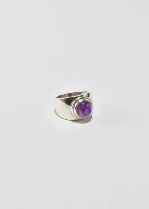Round Amethyst Ring
