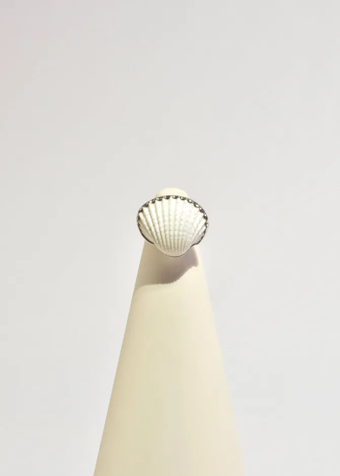 scallop-shell-ring-THqziAEA-3.webp Scallop Shell Ring