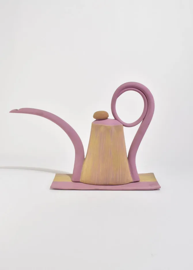 sculptural-ceramic-teapot-SDaREXiJ-1.webp Sculptural Ceramic Teapot