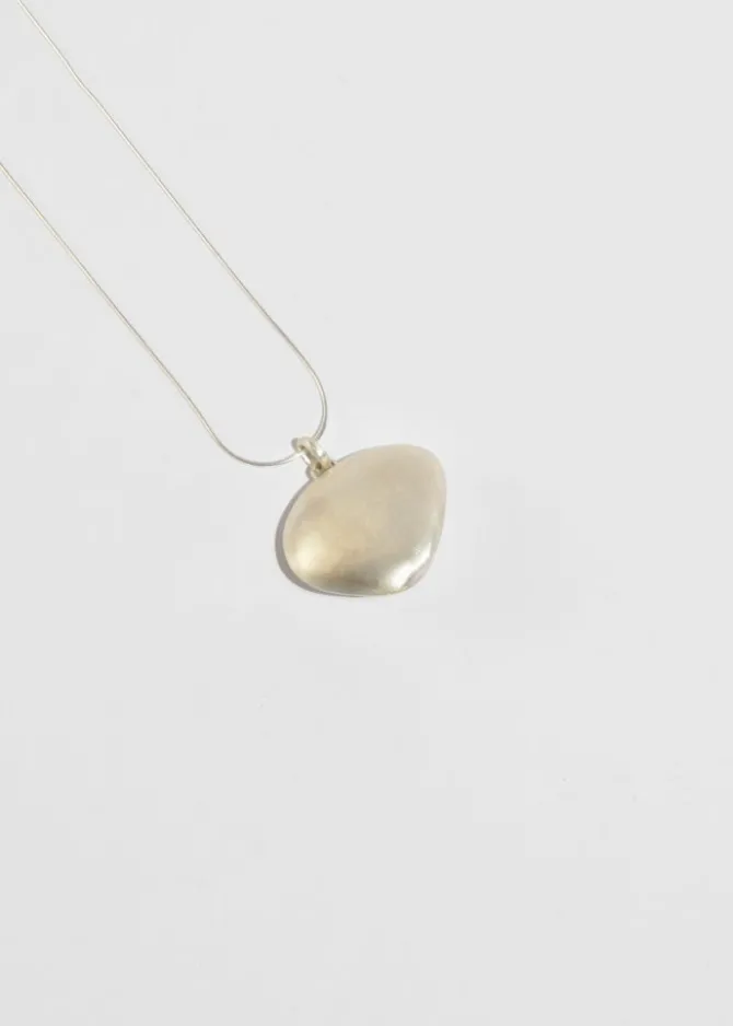 shell-pendant-necklace-guLZMVwZ-4.webp Shell Pendant Necklace