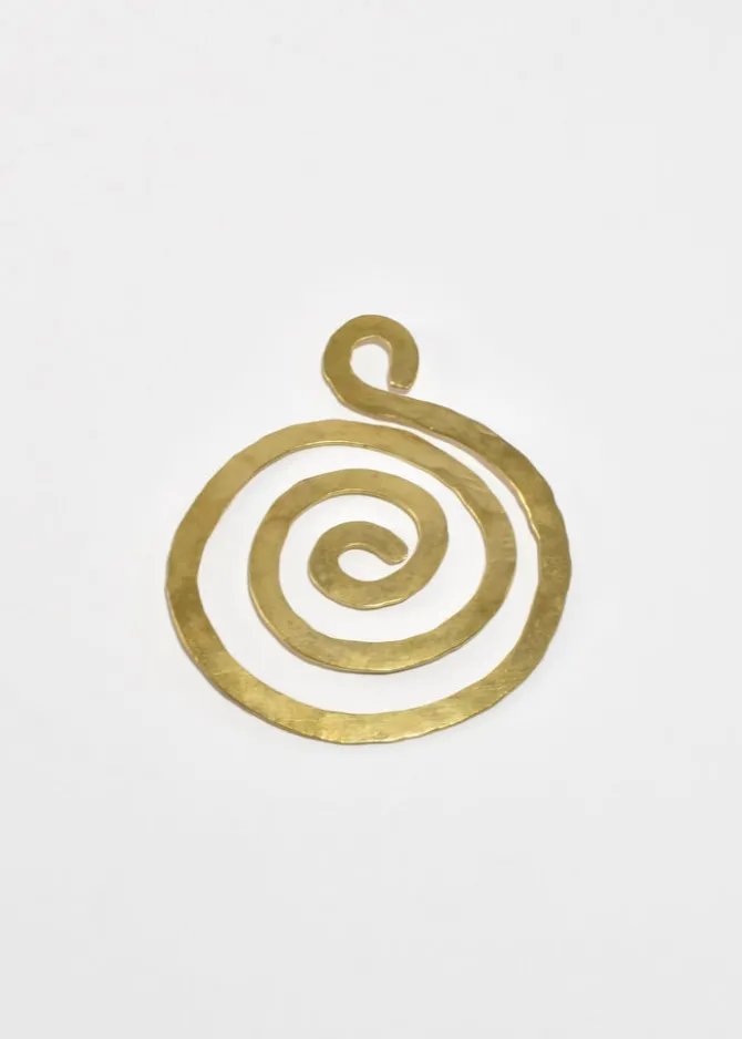 spiral-brass-ornament-sSCLccjK-0.webp Spiral Brass Ornament