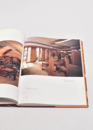 Women and the Making of the Modern House